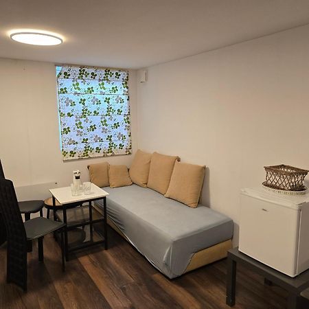 Beautiful 2 Rooms Apartment In Klofta,Near Oslo Airport& Oslo מראה חיצוני תמונה