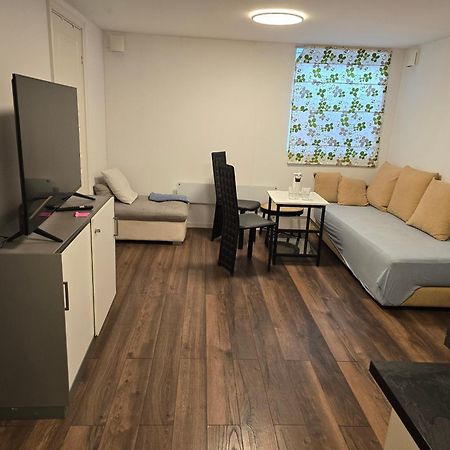 Beautiful 2 Rooms Apartment In Klofta,Near Oslo Airport& Oslo מראה חיצוני תמונה